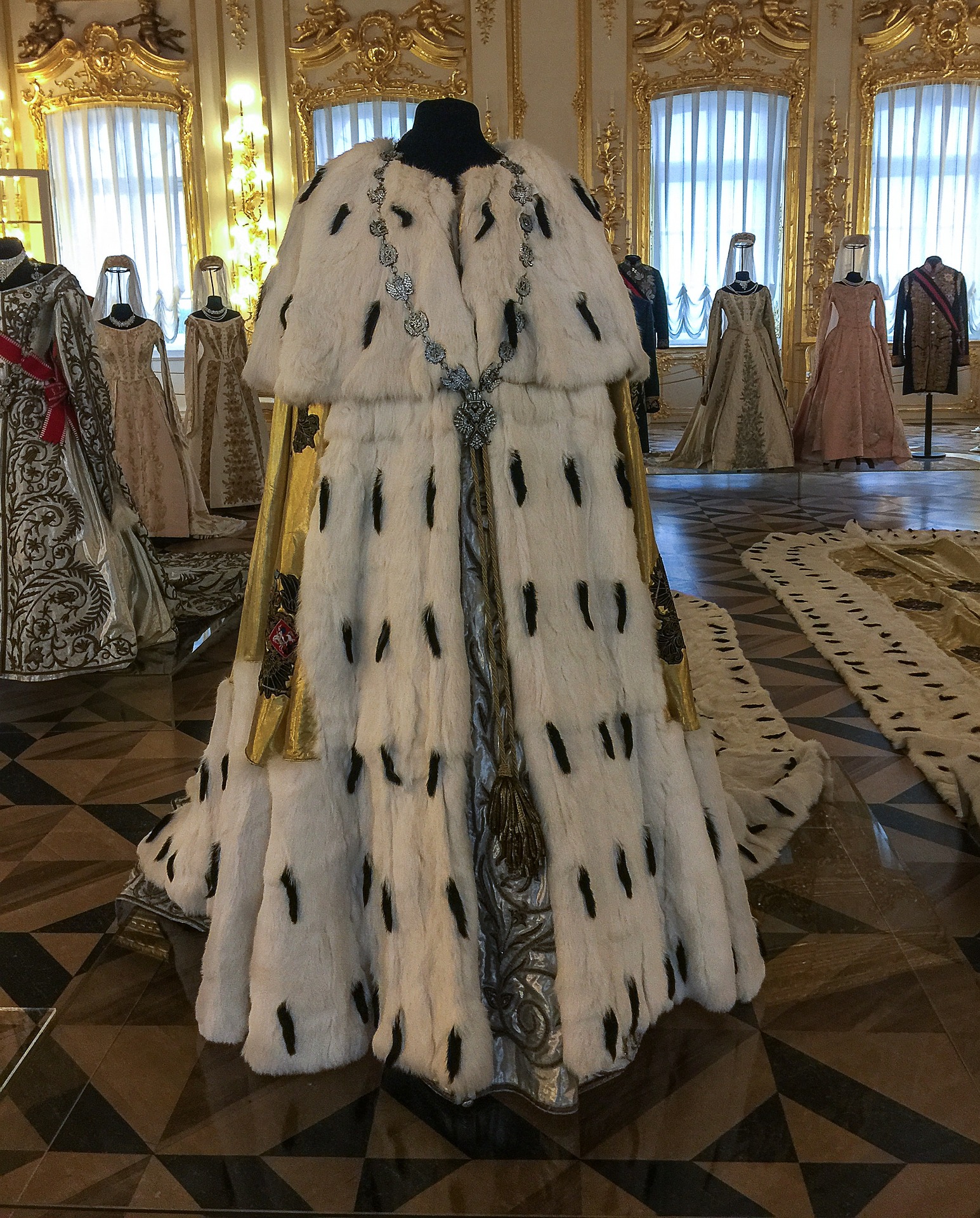 Gdzie pan, gdzie cham, a gdzie rektor