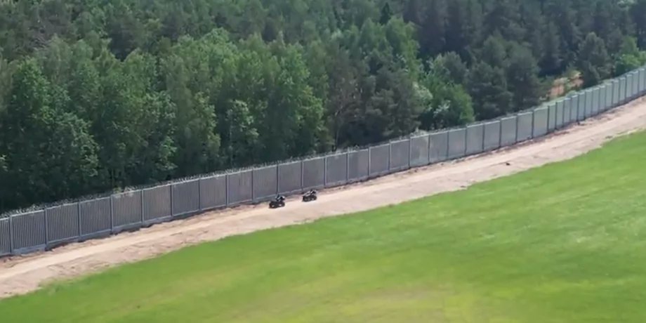 Dojścia i furtki w murze