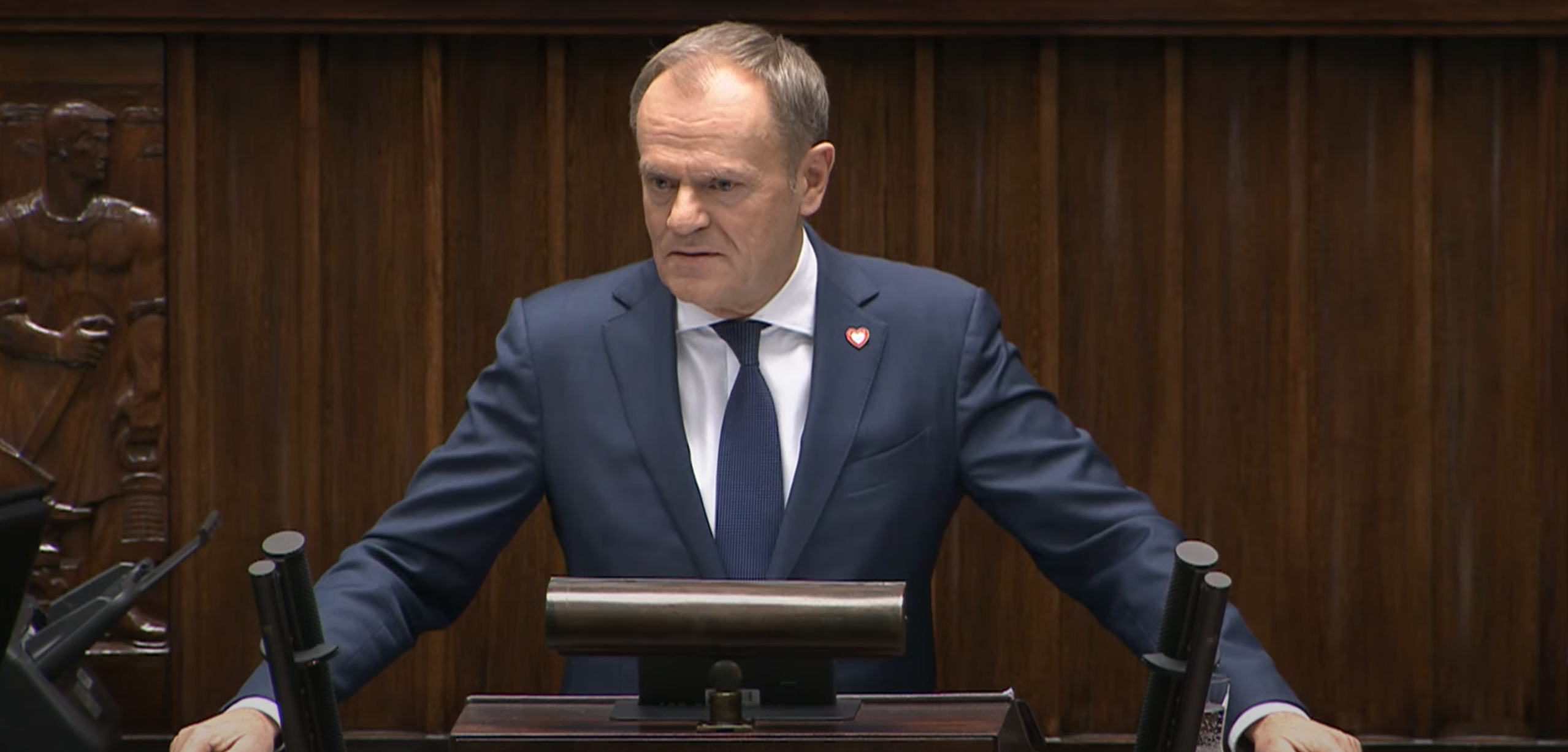 Tusk ograł opozycję, czy swoich wyborców?