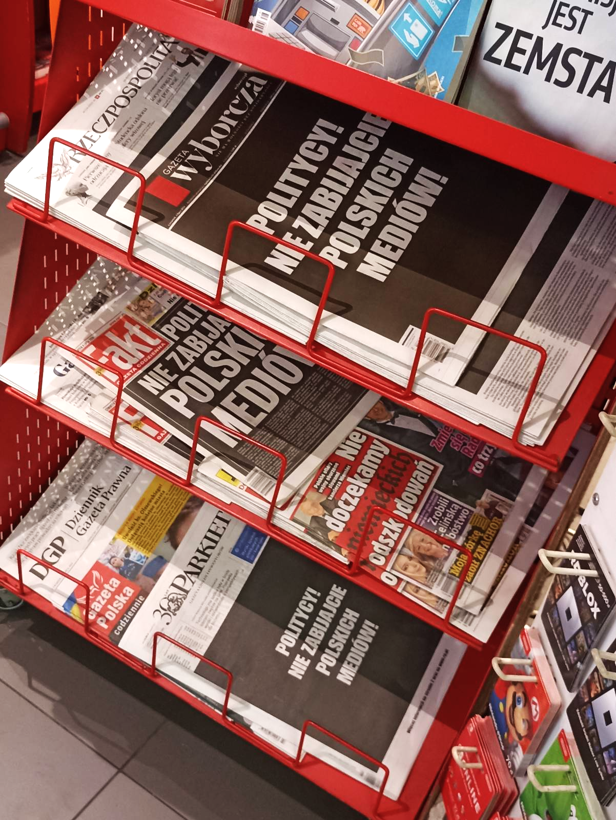 Media w krainie kapitalistycznego mroku