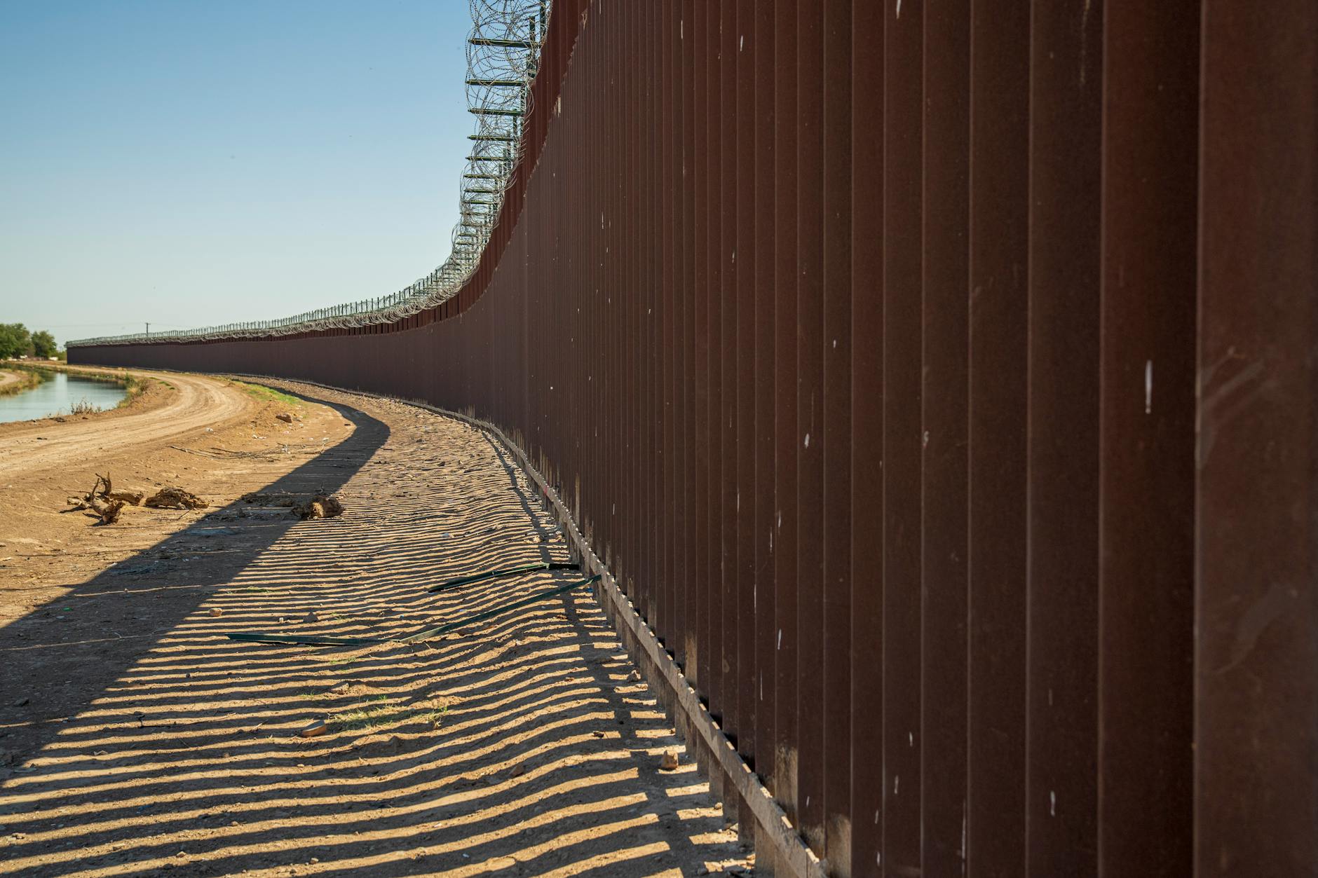 Jak w USA prawica przegrzała kwestię migracji