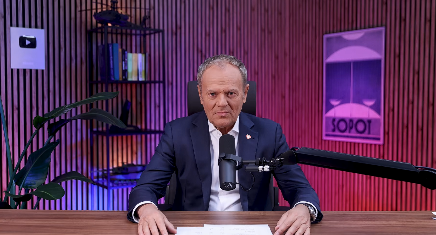 Tusk został influenserem i straszy migrantami. Fakty mu przeszkadzają